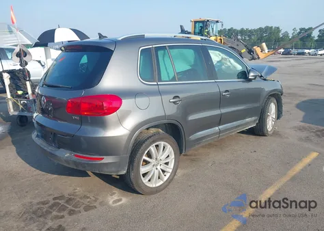 2016 Volkswagen Tiguan S/Se/Sel/R-Line from USA, damaged, VIN WVGAV7AX0GW563336